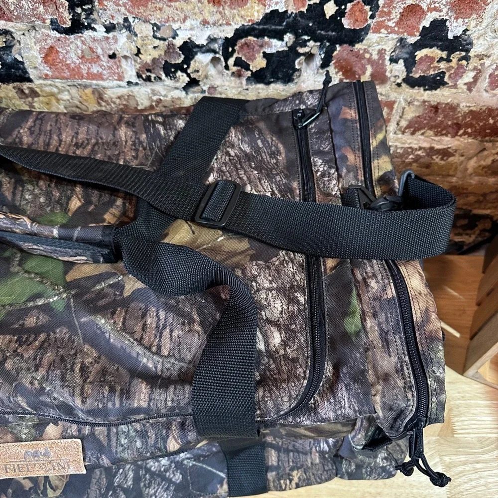 Fieldline Camouflage Duffle Bag Hunting travel Large